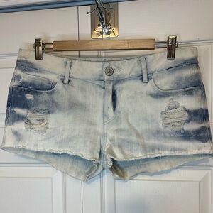 Express Women’s Light Denim Cut Off Shorts Size 8 Distressed Ripped Acid Wash